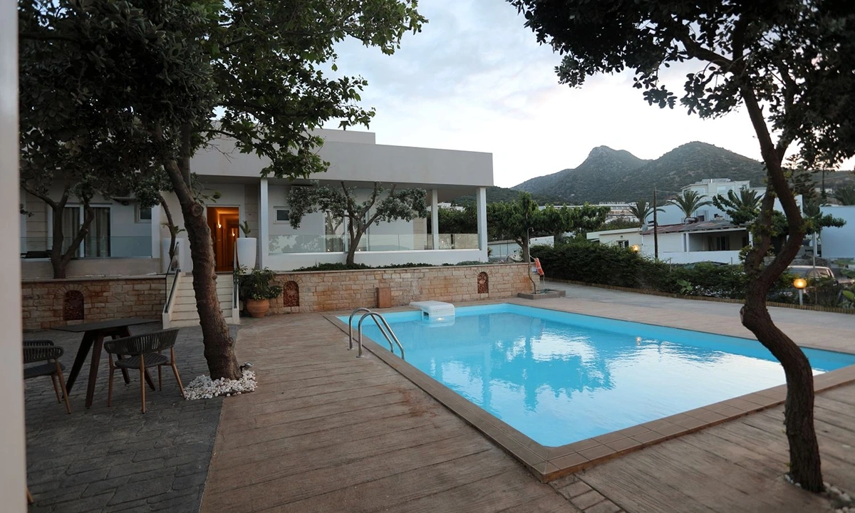 MARVIDA HOTEL NUVON - ღია აუზი