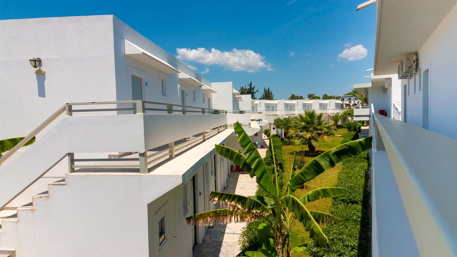 SUN BEACH LINDOS - მთავარი შენობა