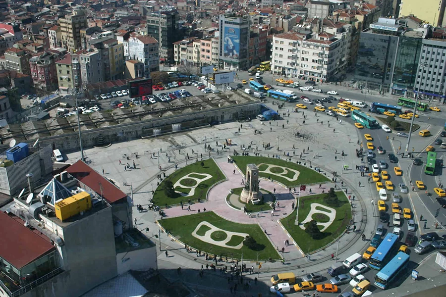 ტაქსიმი